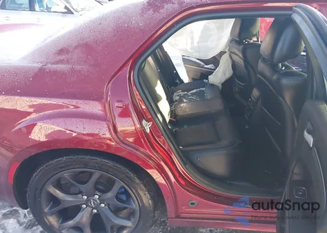 2023 Chrysler 300 300S z USA, uszkodzony, nr VIN 2C3CCABT7PH577524